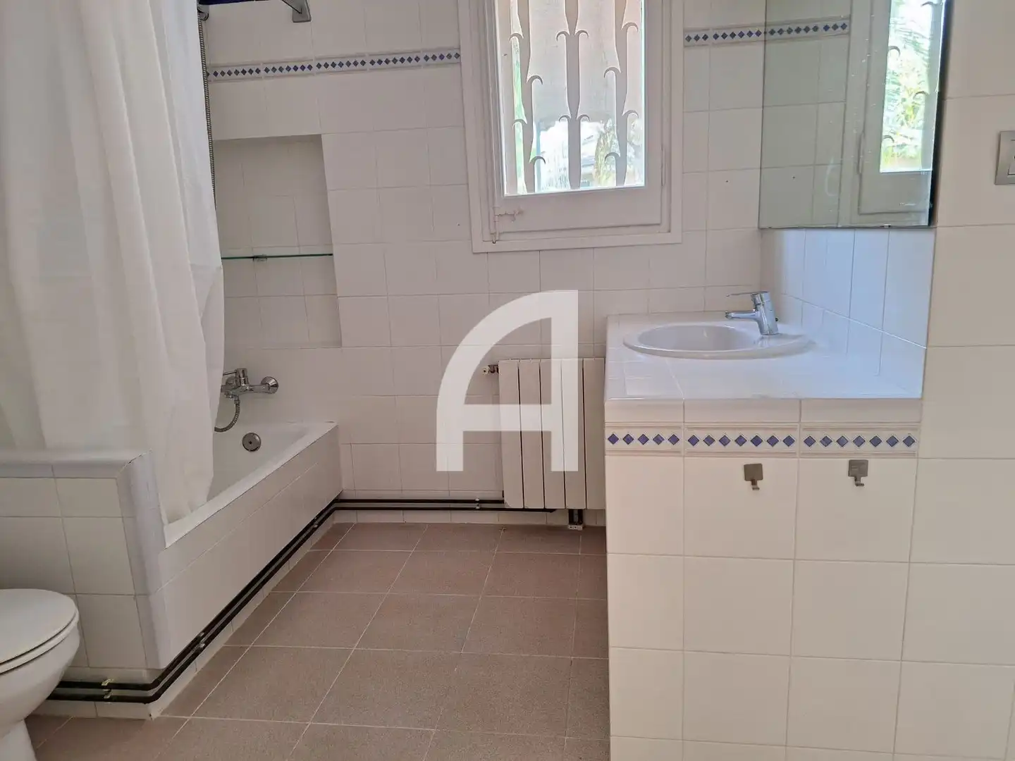 Baño de Casa o chalet de alquiler en Sitges con Calefacción, Jardín privado y Parquet