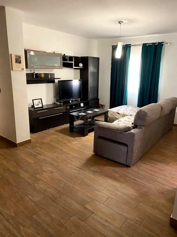 Sala d'estar de Casa o xalet en venda en San Roque amb Jardí privat, Terrassa i Traster