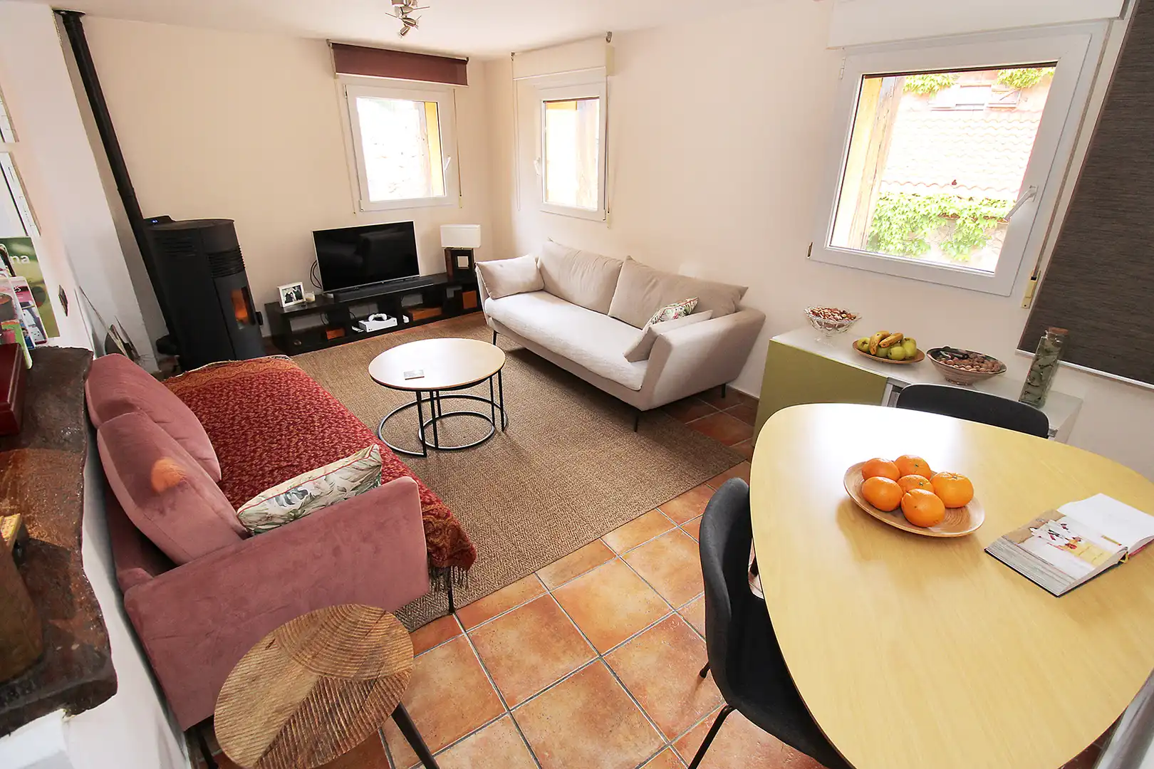 Sala de estar de Casa adosada en venta en El Atazar con Calefacción, Terraza y Trastero
