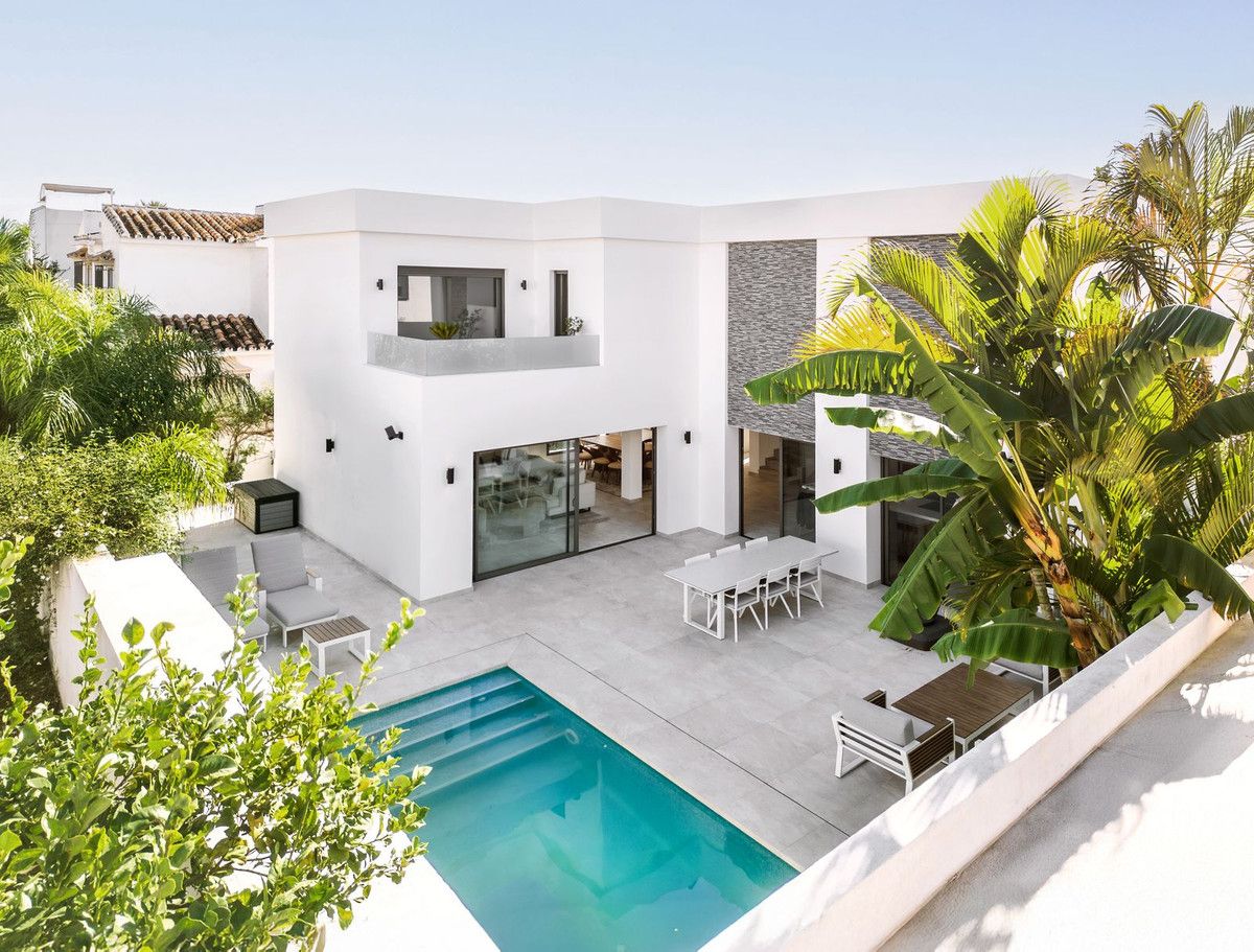 Terrassa de Casa o xalet en venda en Marbella amb Aire condicionat, Jardí privat i Terrassa