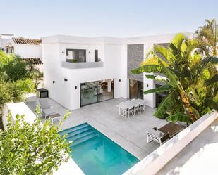 Terrace of House or chalet for sale in Marbella  with Air Conditioner, Private garden and Terrace