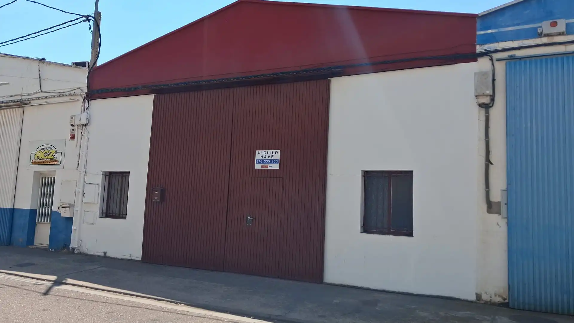 Außenansicht von Fabrikhallen zur Miete in Zaragoza
