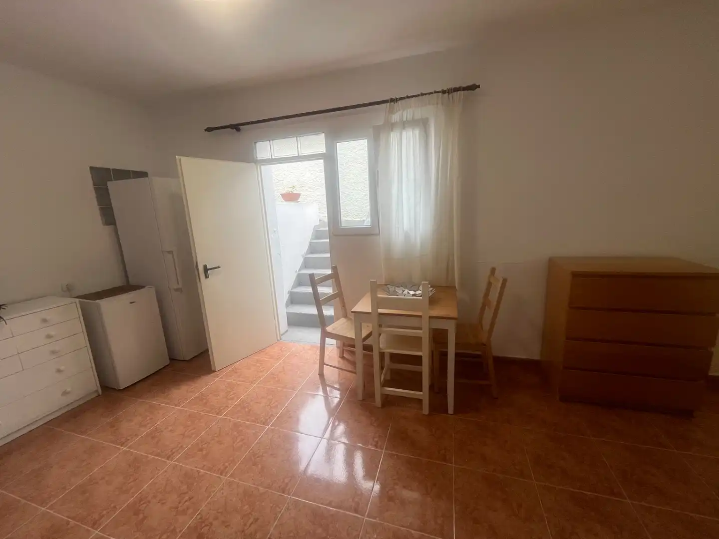 Room in Calle Músico Juan Reyes de Armas, Tafira