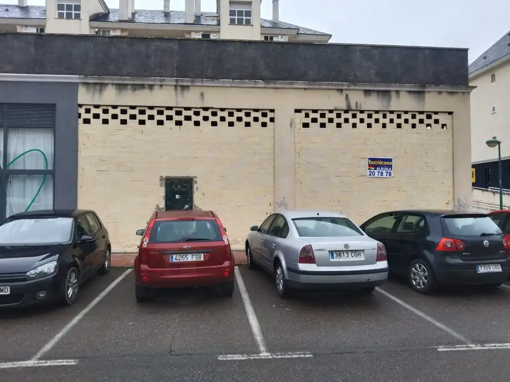 Parking de Local en venta en Badajoz