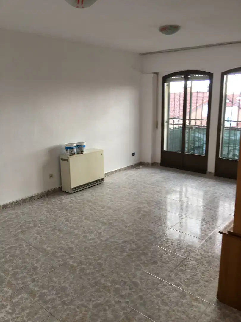 Sala de estar de Piso en venta en Torrejón de la Calzada con Calefacción