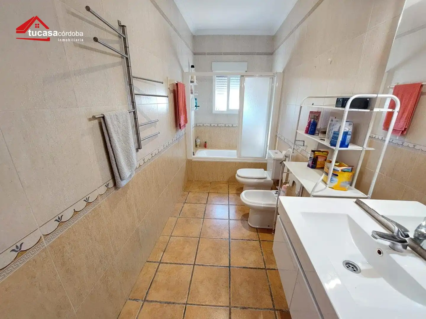 Bany de Finca rústica en venda en Montemayor amb Traster, Piscina i Moblat