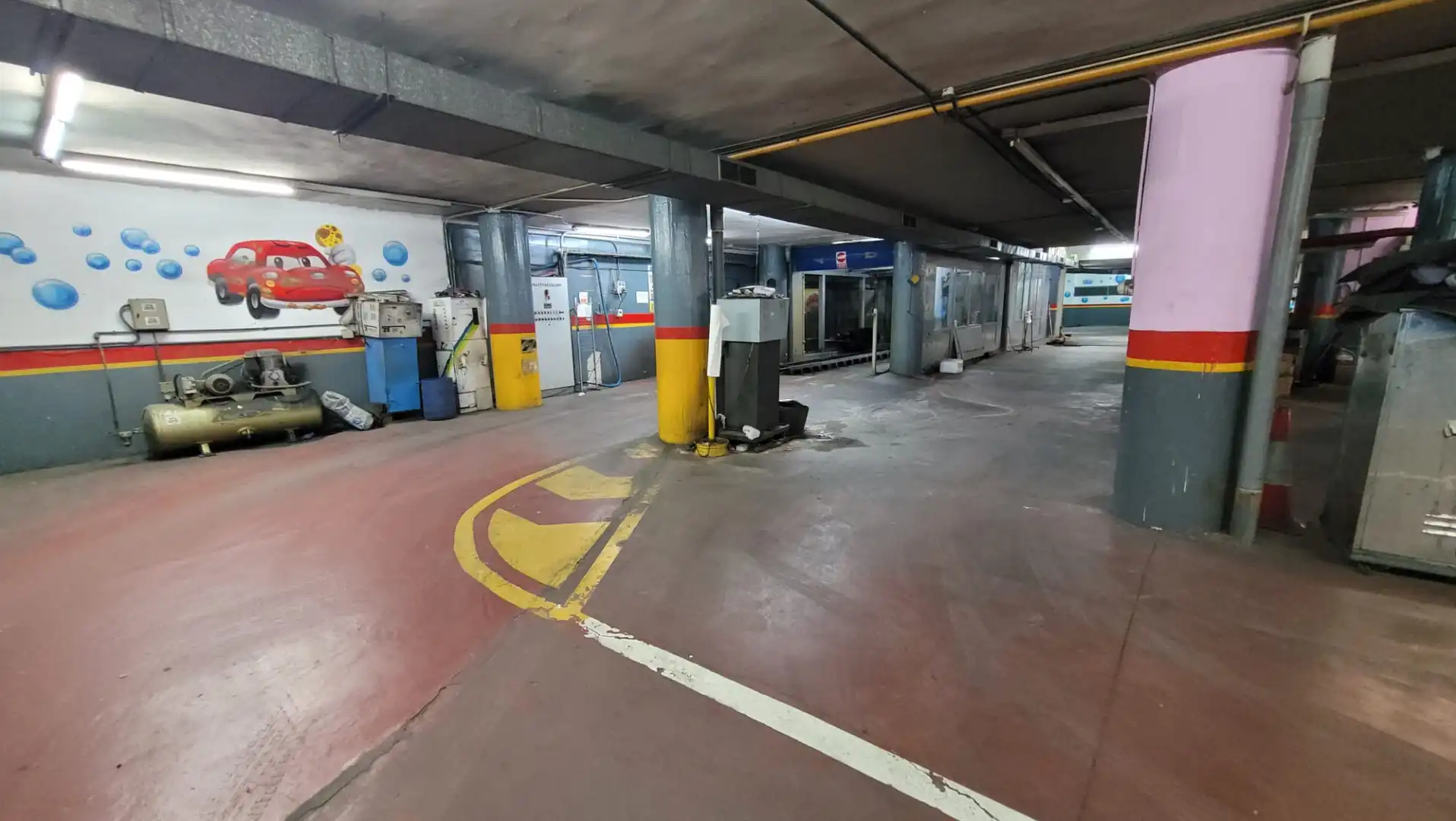 Aparcament de Nau industrial en venda en Madrid amb Alarma