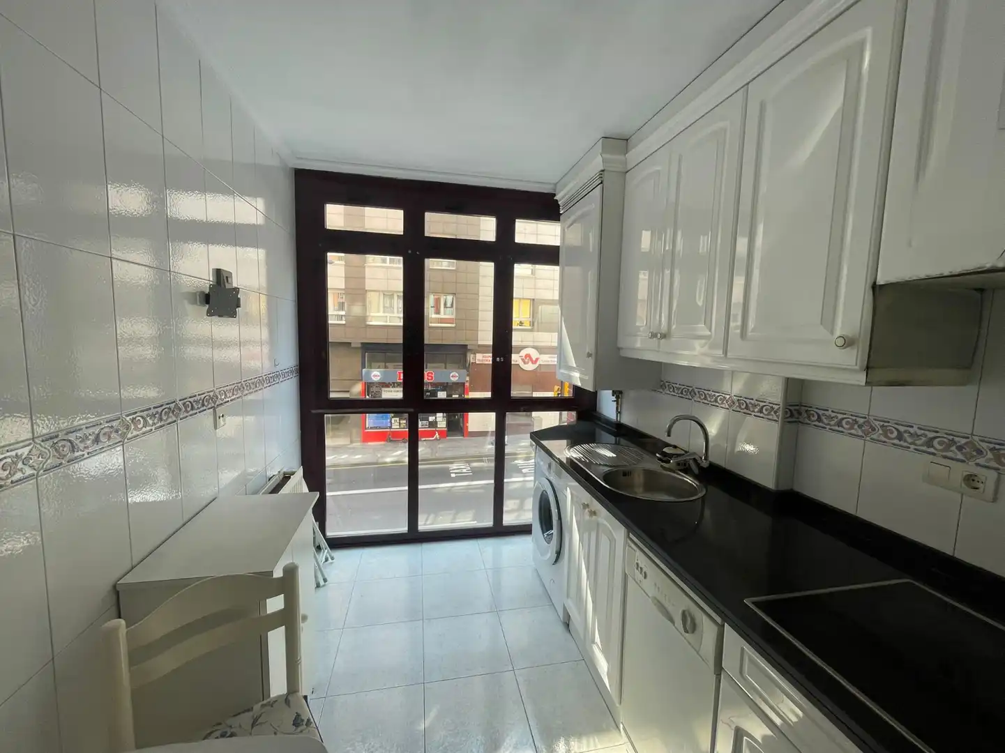 Küche von Wohnung zum Verkauf in Gijón  mit Heizung, Terrasse und Abstellraum