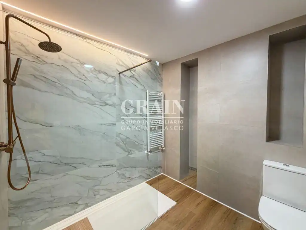 Appartamento con terrazza in vendita a Centro, imagen 36