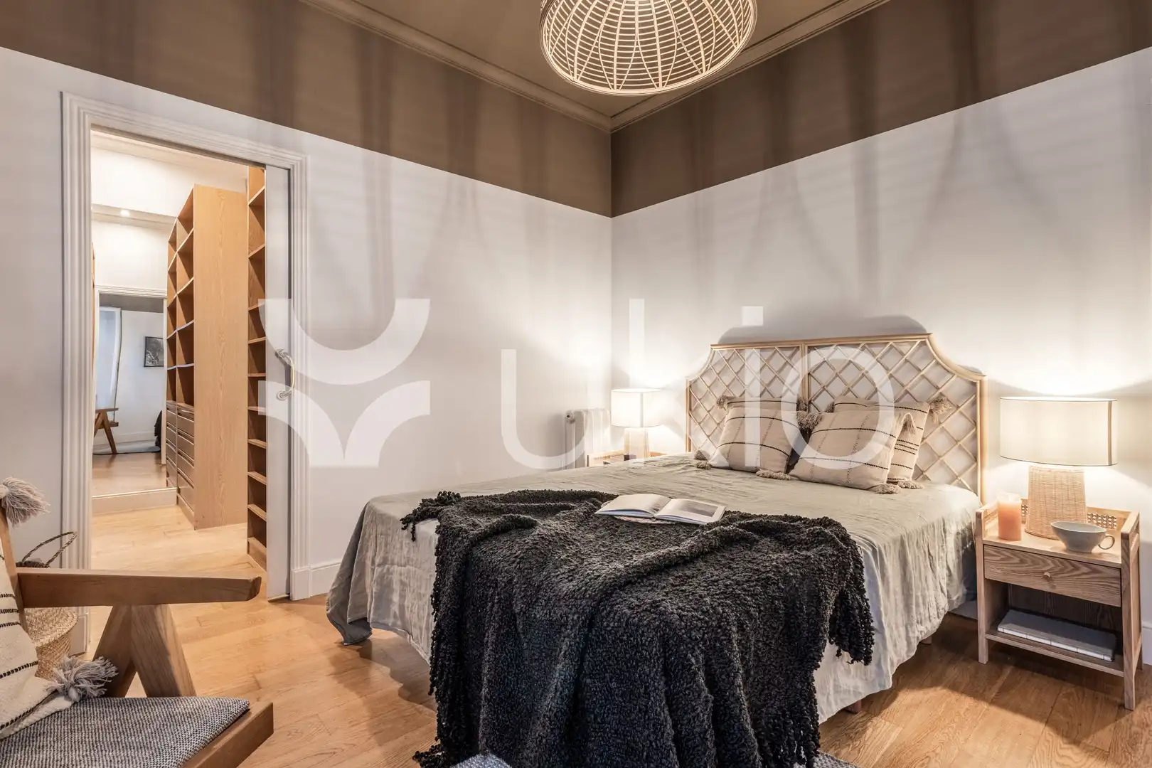 Bedroom of Flat for rent in Madrid  with Air Conditioner, Heating and Terrace