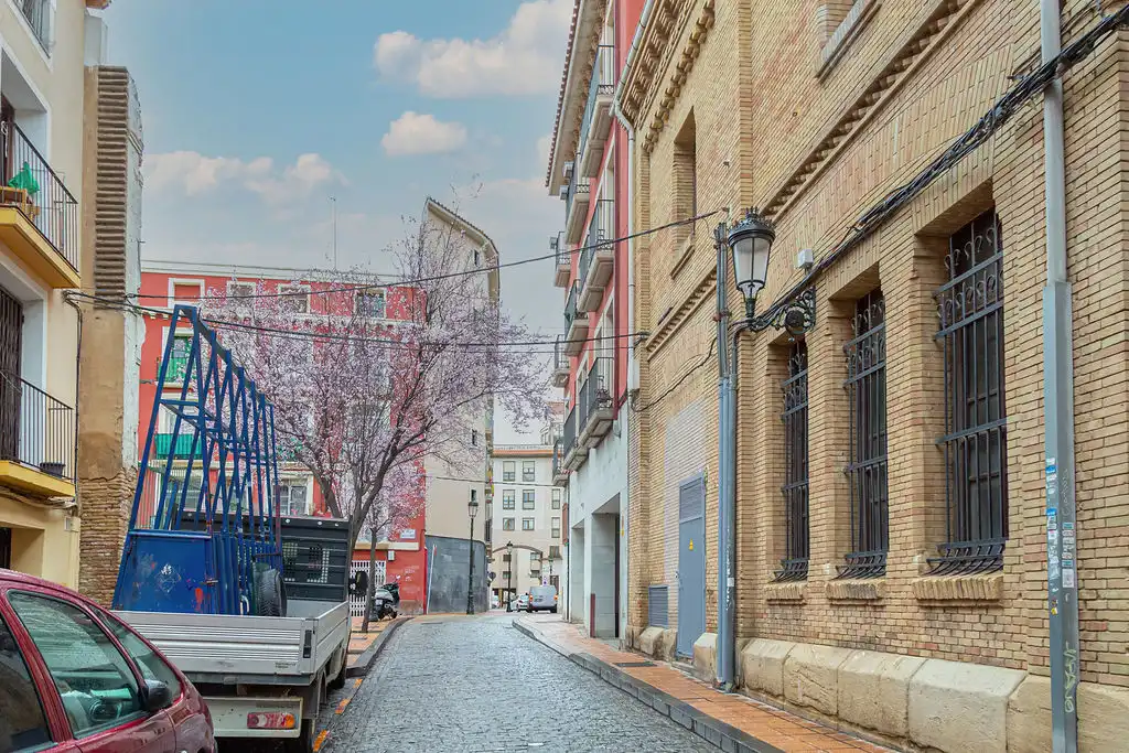 Außenansicht von Geschaftsraum zum Verkauf in Zaragoza