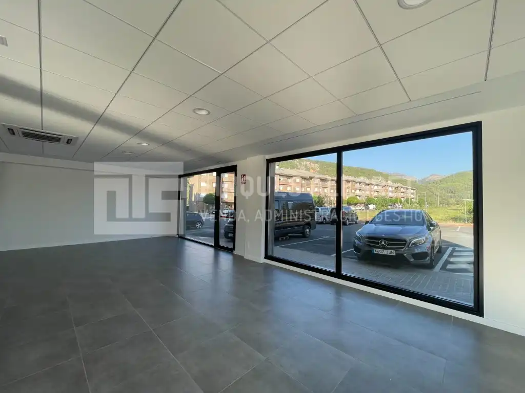 Local comercial en venda a Avenida Madrid, imagen 11