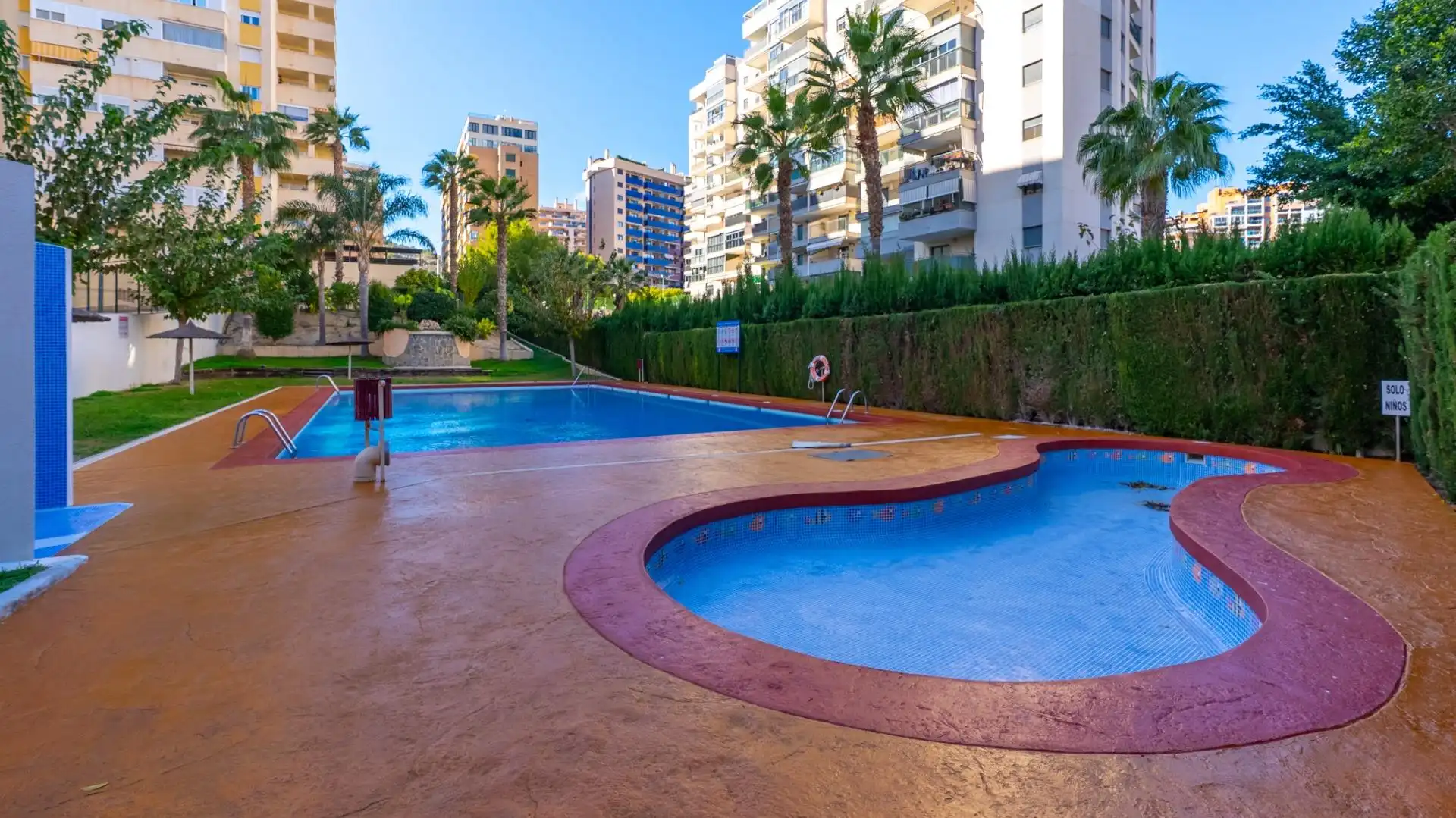 Swimming pool of Attic for rent in Villajoyosa / La Vila Joiosa  with Air Conditioner, Heating and Private garden