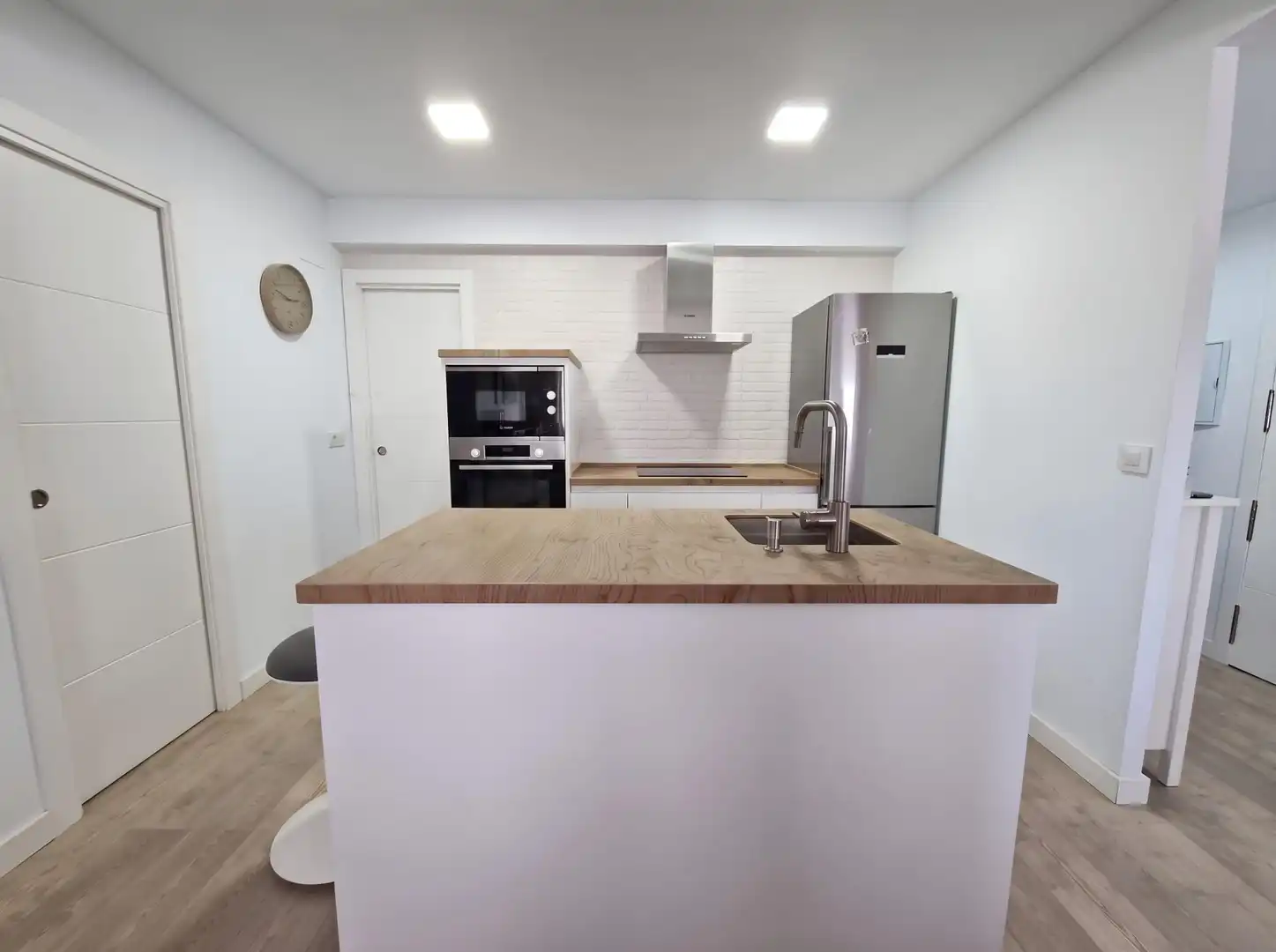 Piso en venta en Calle CARDENAL ZUÑIGA, Los Pinos - El Pilar