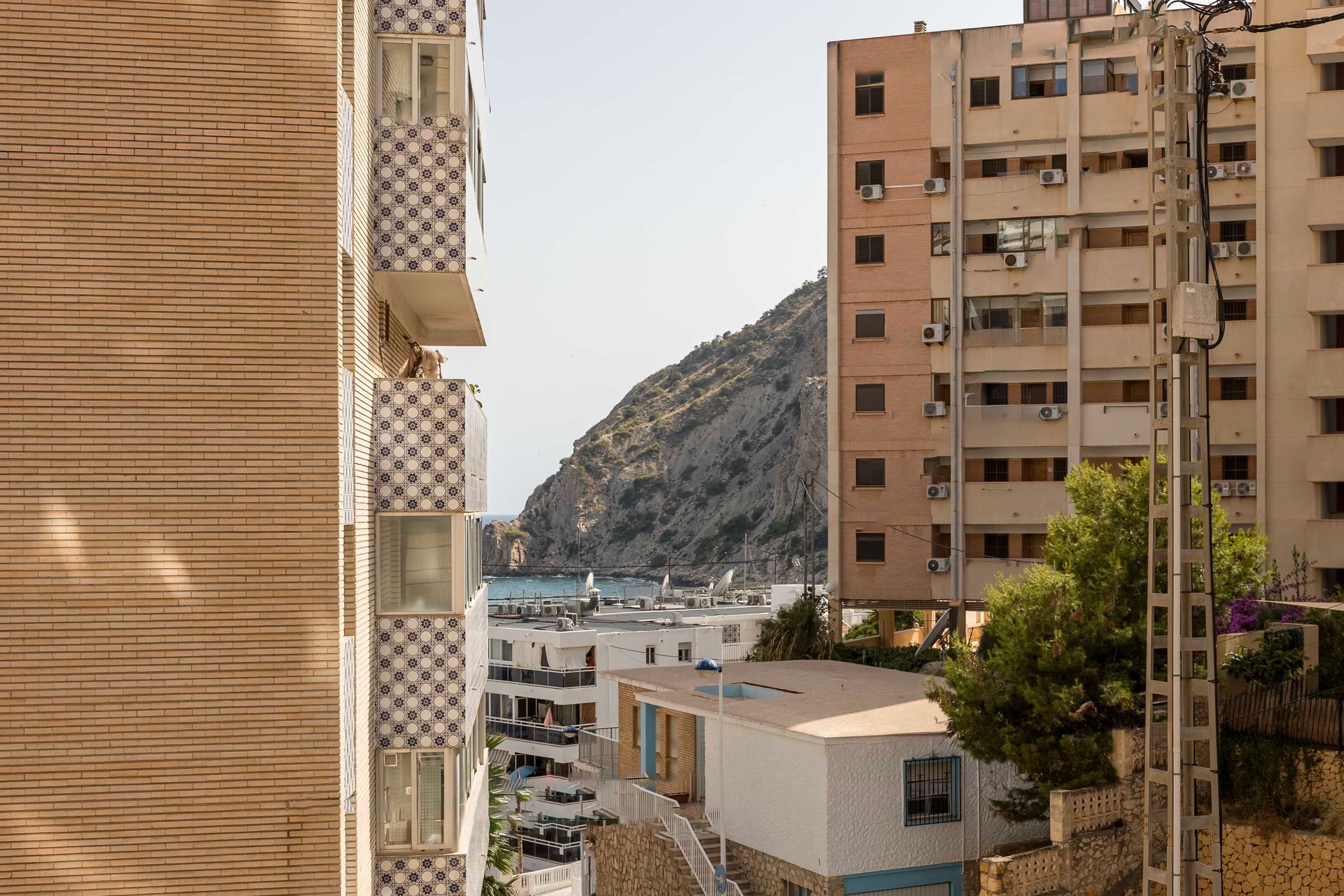 Vista exterior de Piso en venta en Finestrat con Piscina, Amueblado y Piscina comunitaria