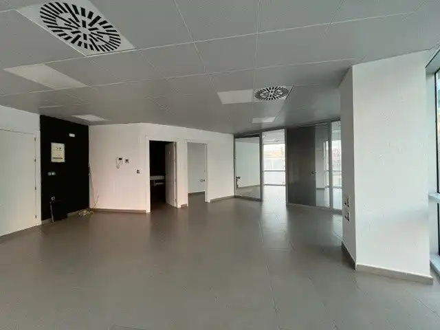 Büro zum Verkauf in Murcia mit Klimaanlage, Heizung und Terrasse
