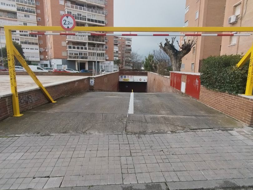 Parking of Garage to rent in Coslada