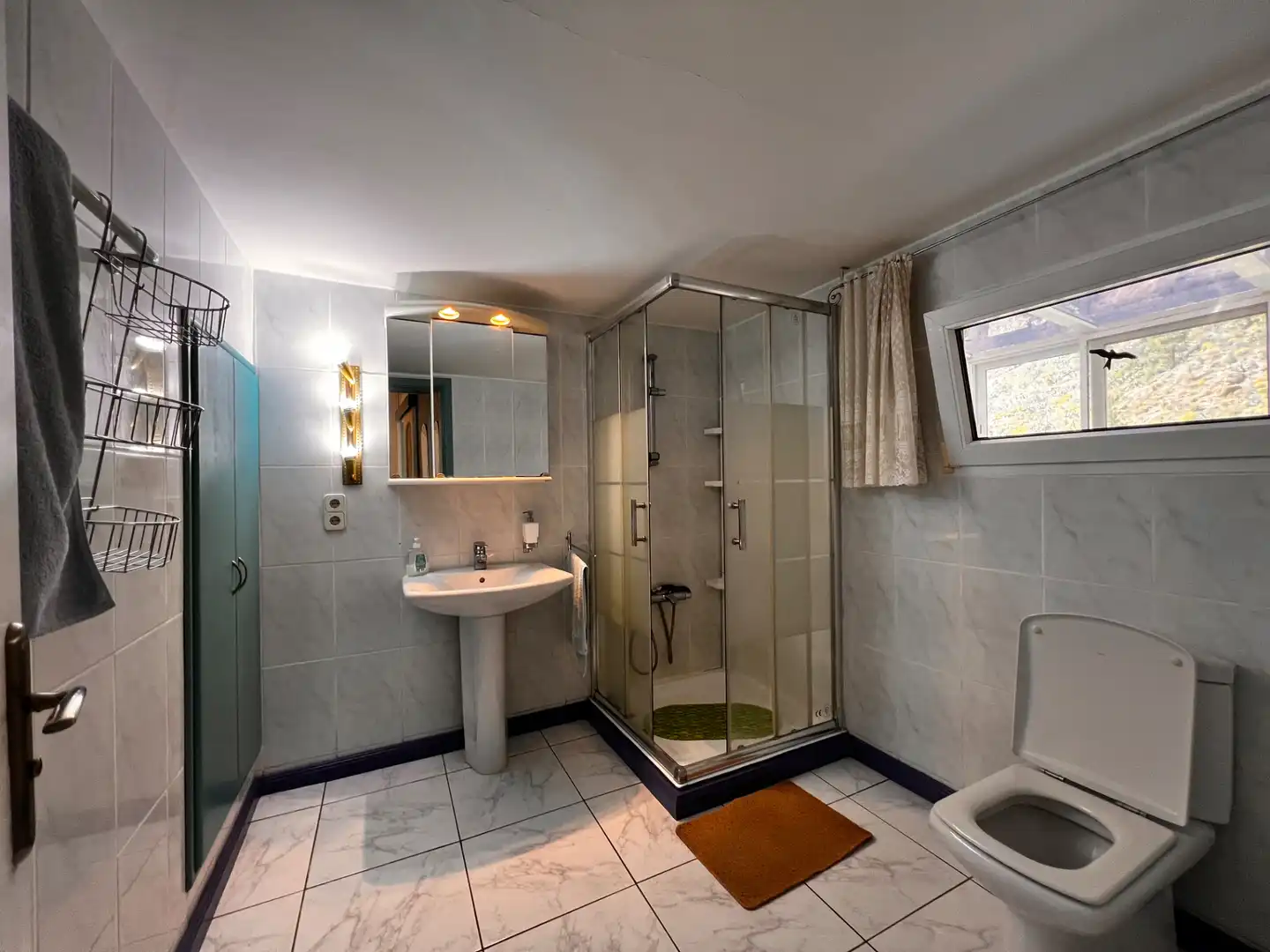 Bathroom of Detached homes for sale in San Bartolomé de Tirajana  with Air Conditioner, Heating and Private garden