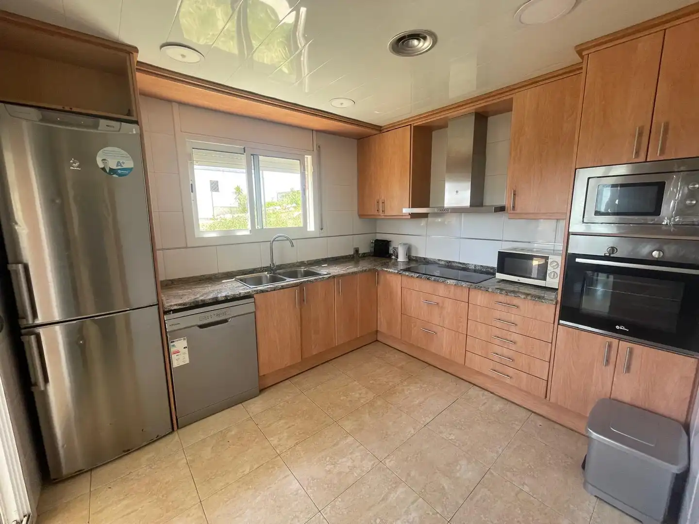 Cocina de Casa o chalet en venta en Calafell con Aire acondicionado, Jardín privado y Terraza