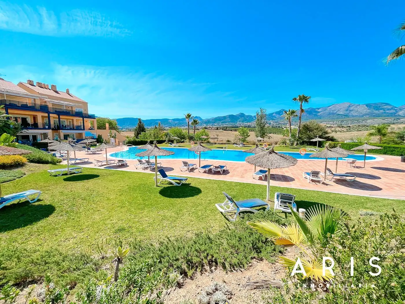 Schwimmbecken von Wohnung zur Miete in Alquería - Torrealquería