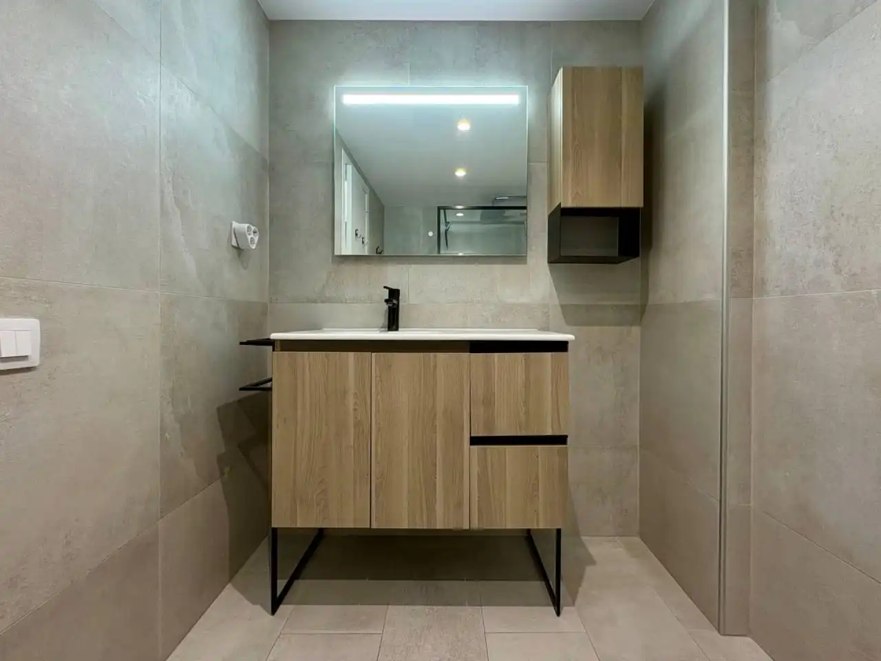 Flat with terrace to rent in Calle Tinent Coronel Sagués, imagen 12