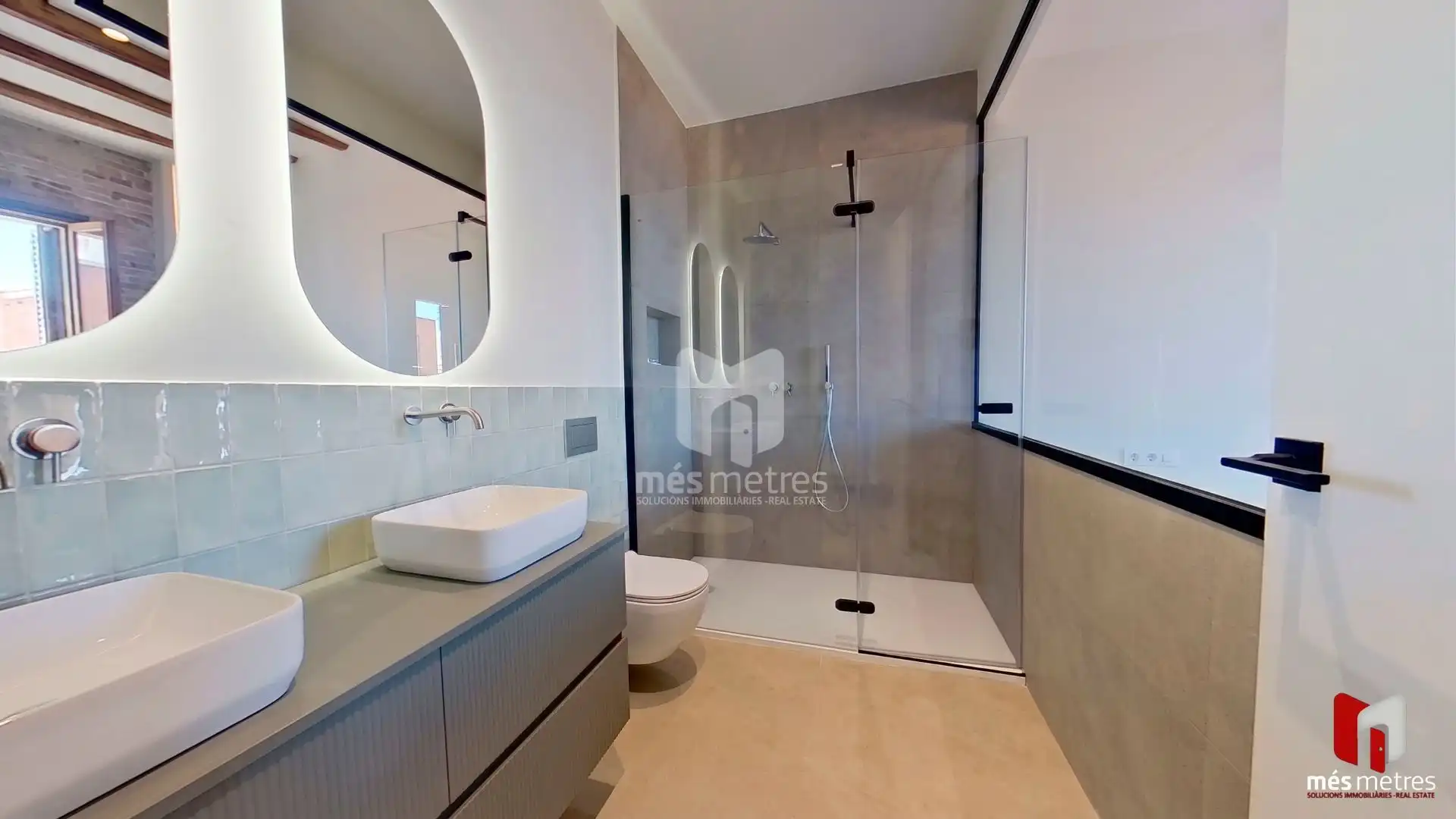 Bathroom of Houses for rent in El Masnou  with Air Conditioner, Heating and Private garden