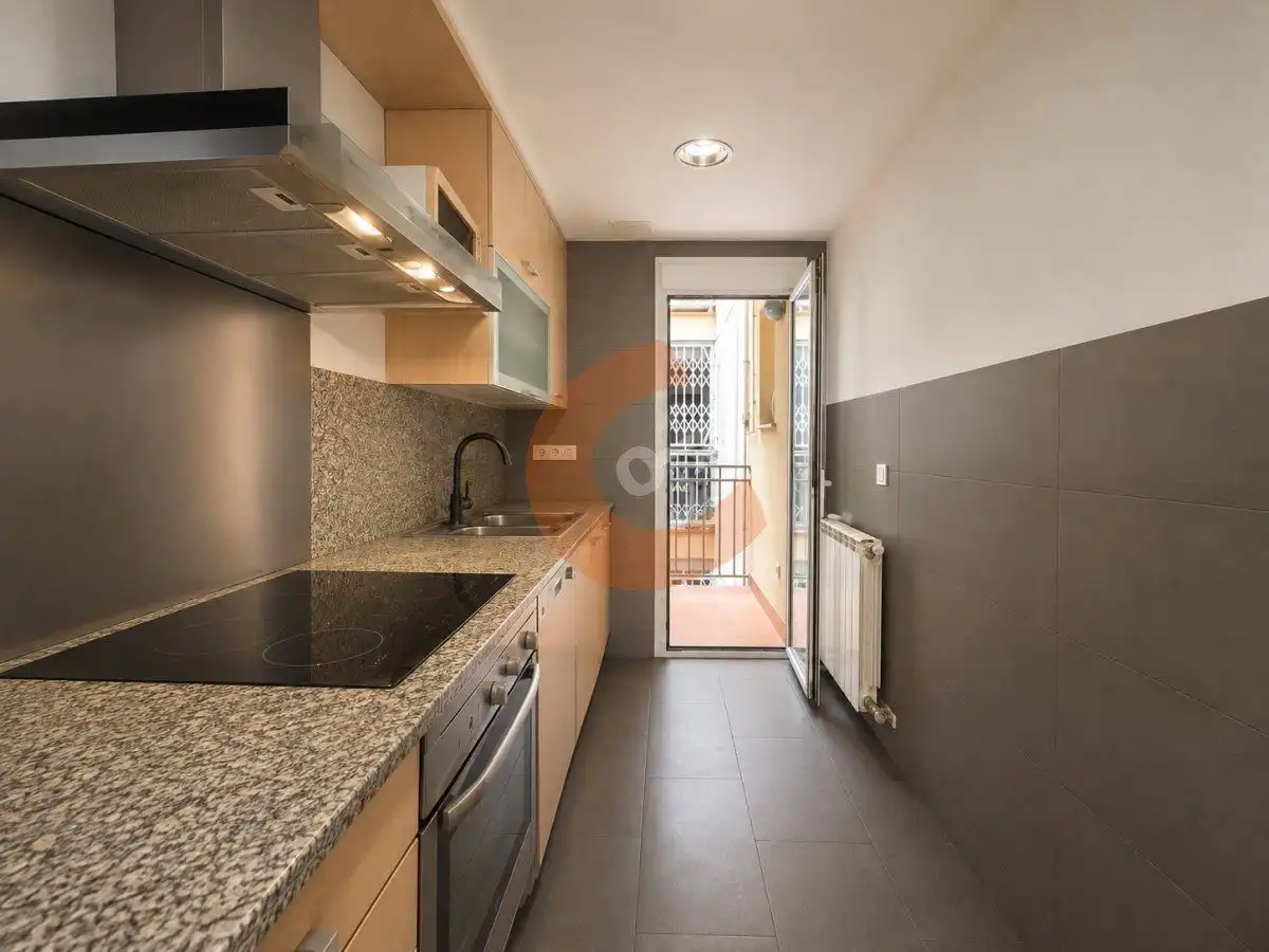 Kitchen of Flat for sale in El Vendrell  with Heating, Parquet flooring and Terrace