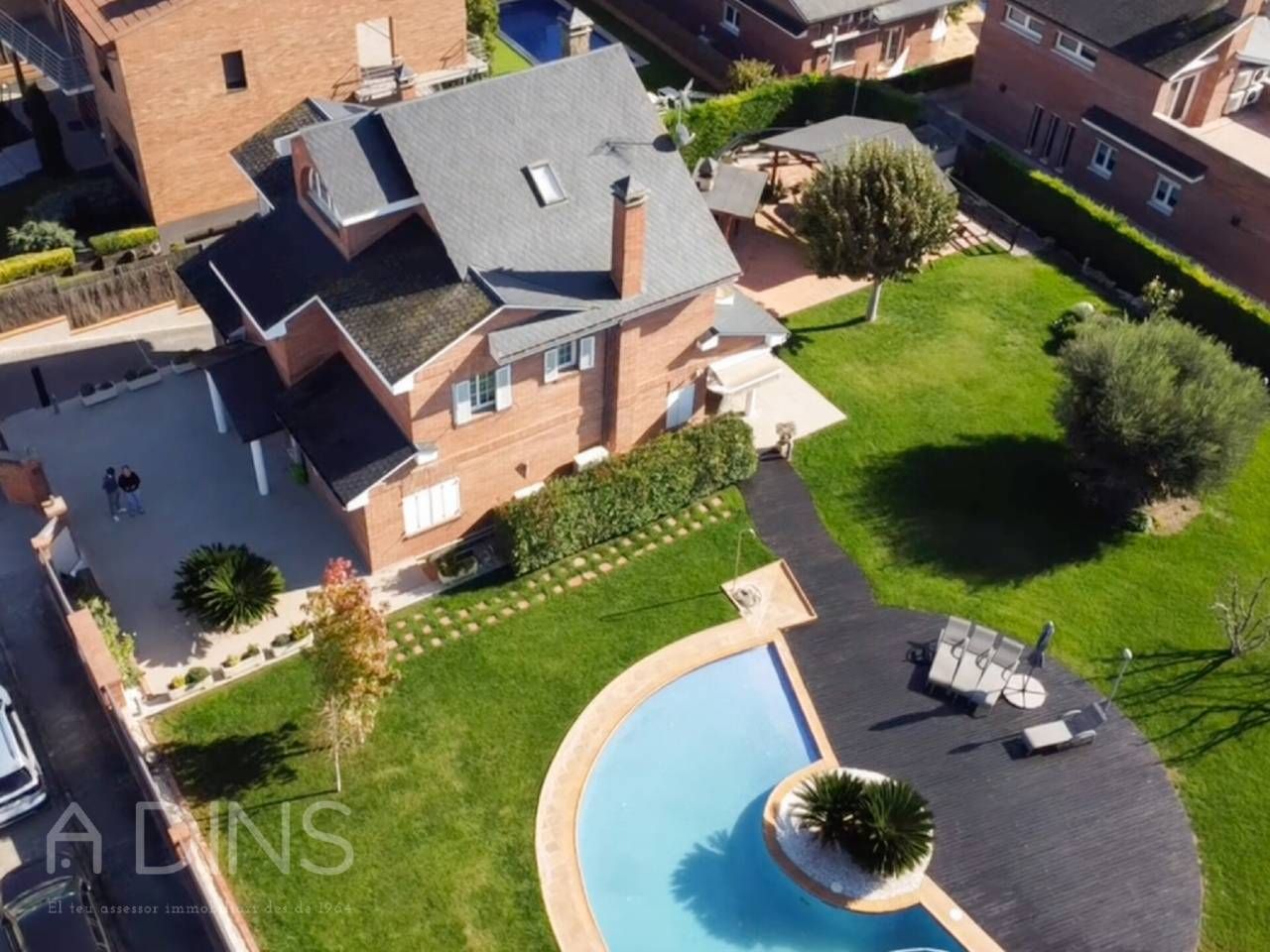 Vista exterior de Casa o xalet en venda en Palau-solità i Plegamans amb Aire condicionat, Calefacció i Jardí privat