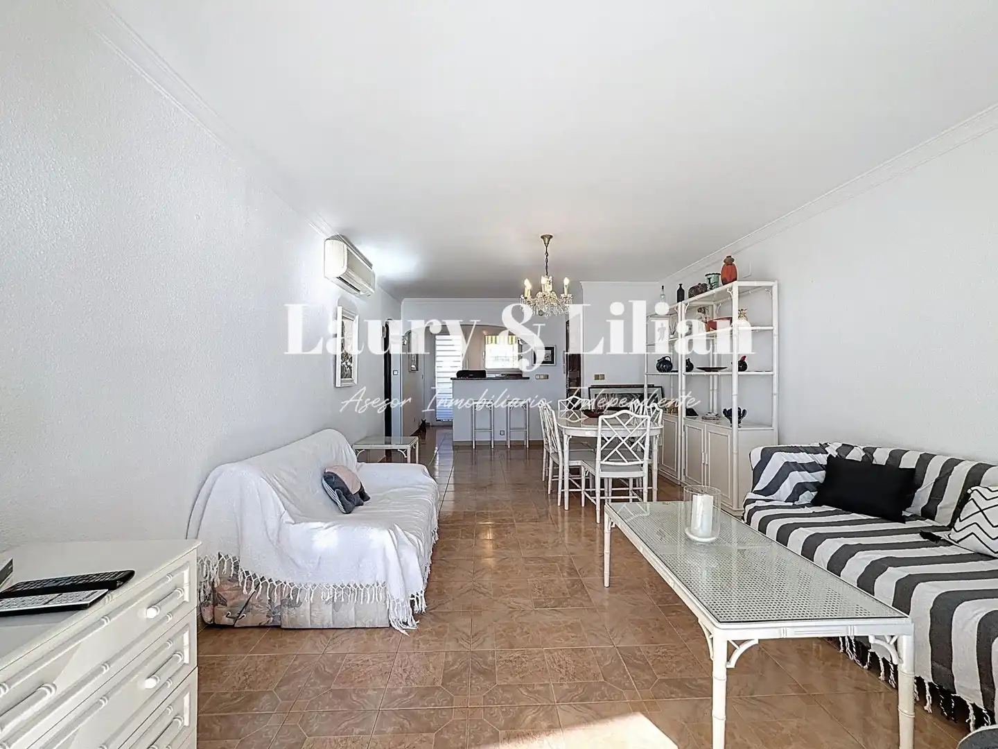Mini appartamento con terrazza in vendita a Almadrava - Canyelles - Puig-Rom, imagen 7