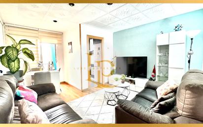 Living room of Flat for sale in Terrassa  with Heating, Parquet flooring and Terrace