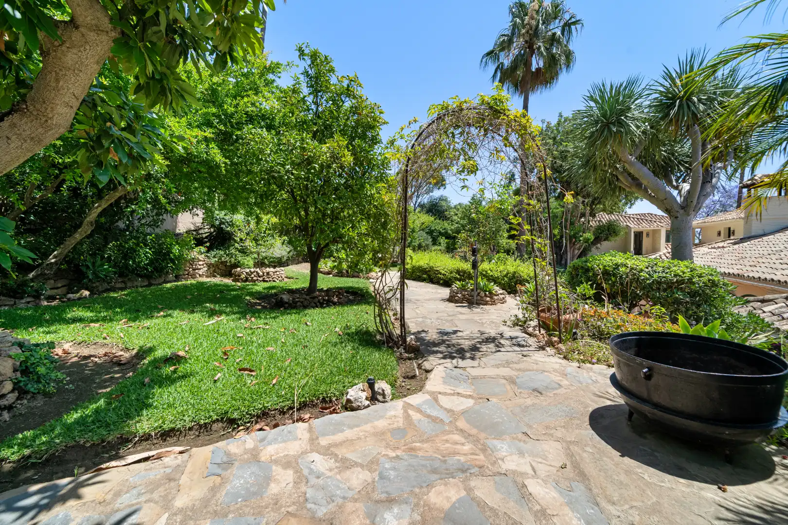 Jardí de Casa o xalet en venda en Benalmádena amb Aire condicionat, Calefacció i Jardí privat