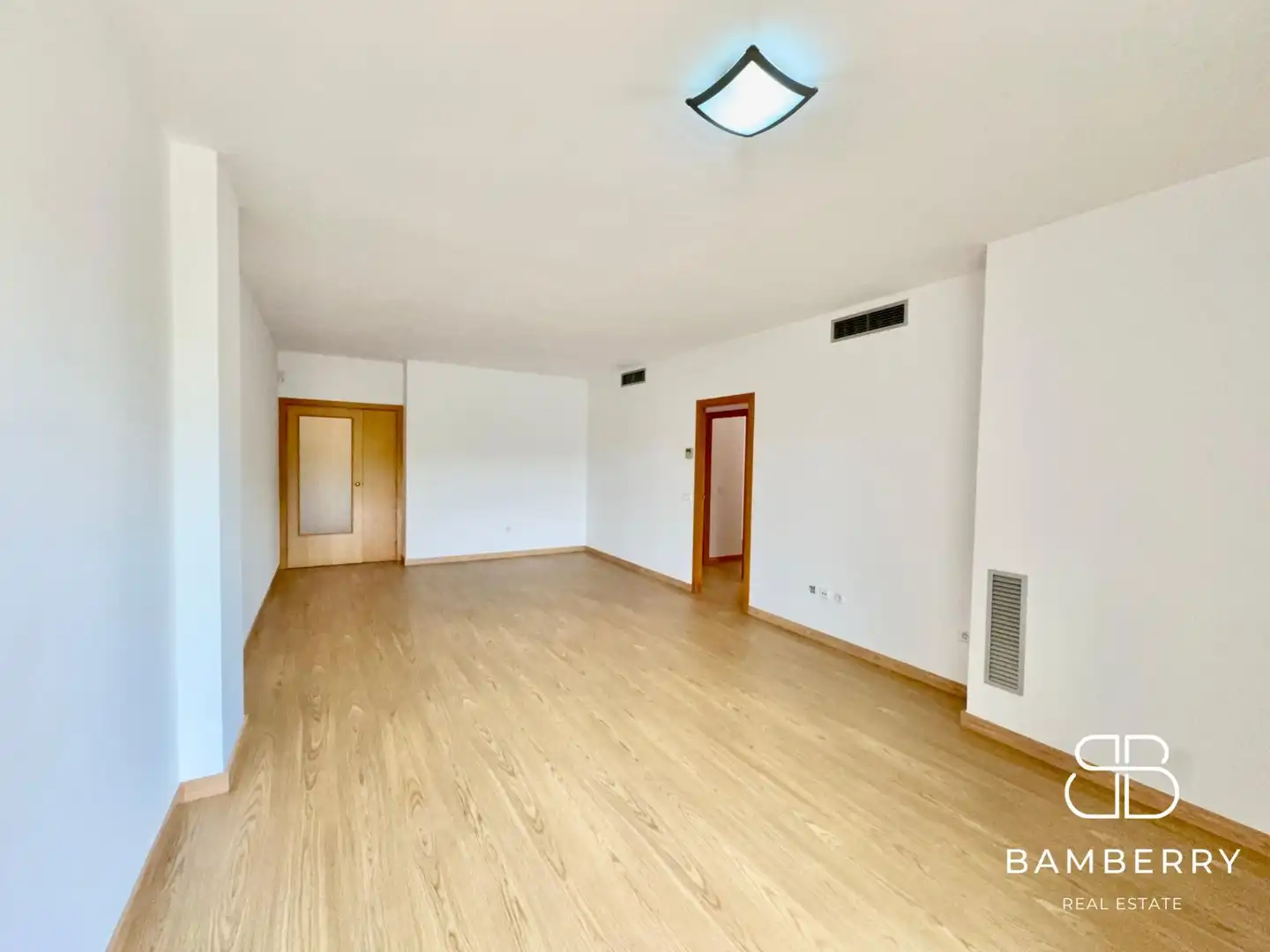 Flat for sale in Castelldefels  with Parquet flooring and Community pool