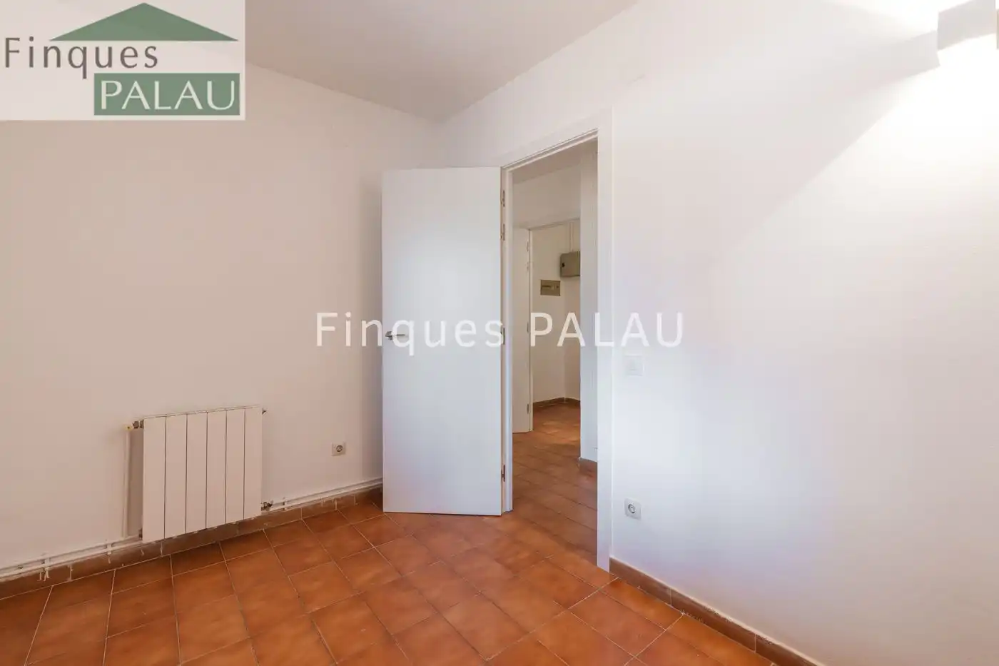 Bedroom of Flat for rent in Sant Just Desvern  with Air Conditioner and Heating