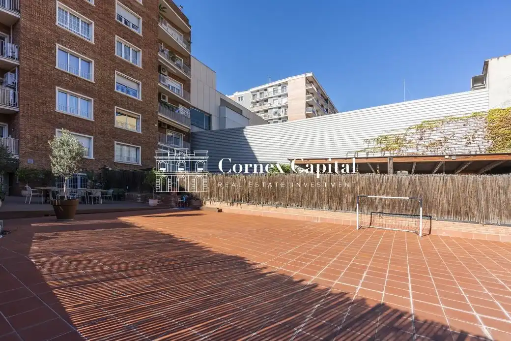 Terraza de Piso en venta en Barcelona con Aire acondicionado, Terraza y Trastero