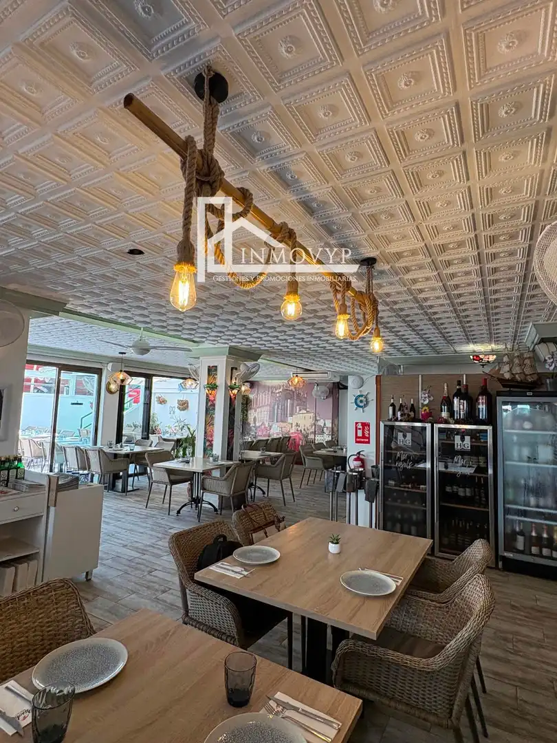 Local en venda en Calvià amb Aire condicionat, Terrassa i Moblat
