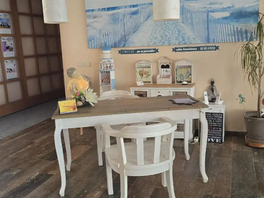 Business premises to rent in Carrer Castell de Tona 22