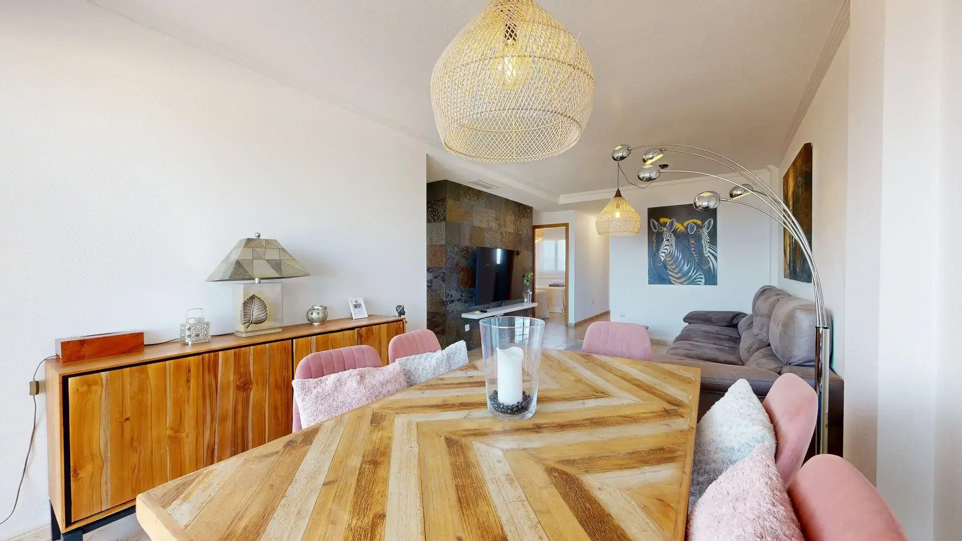 Comedor de Apartamento de alquiler en Elche / Elx con Aire acondicionado, Calefacción y Jardín privado