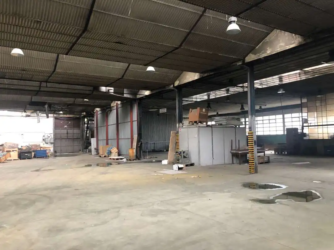 Fabrikhallen zum Verkauf in Hernani