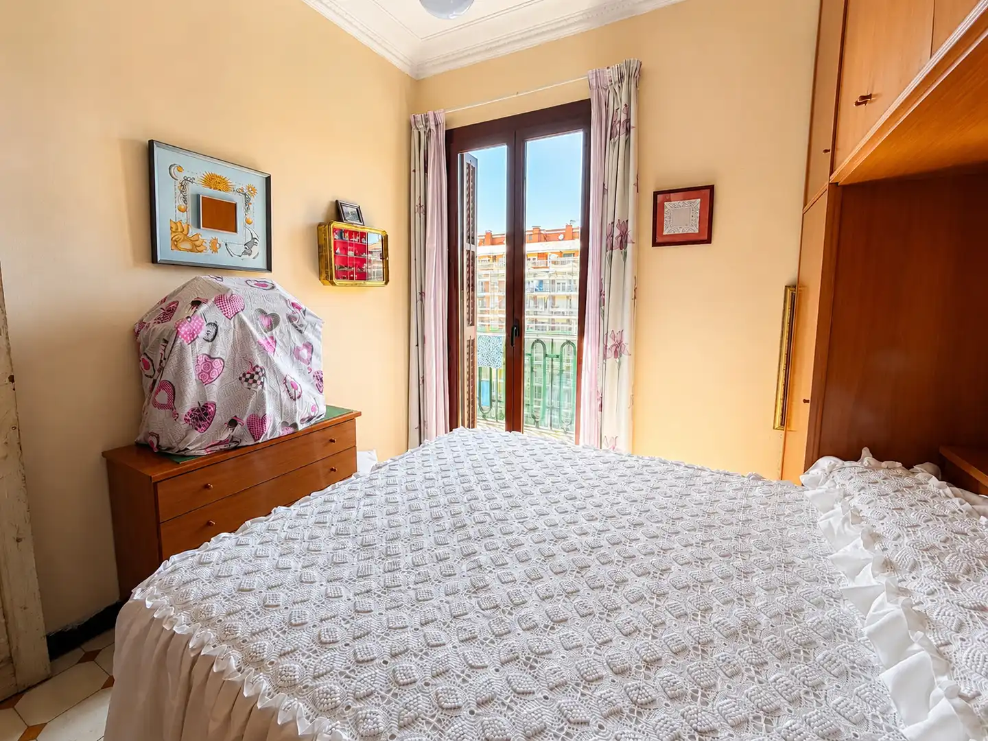 Habitación de Piso en venta en Barcelona con Aire acondicionado y Balcón