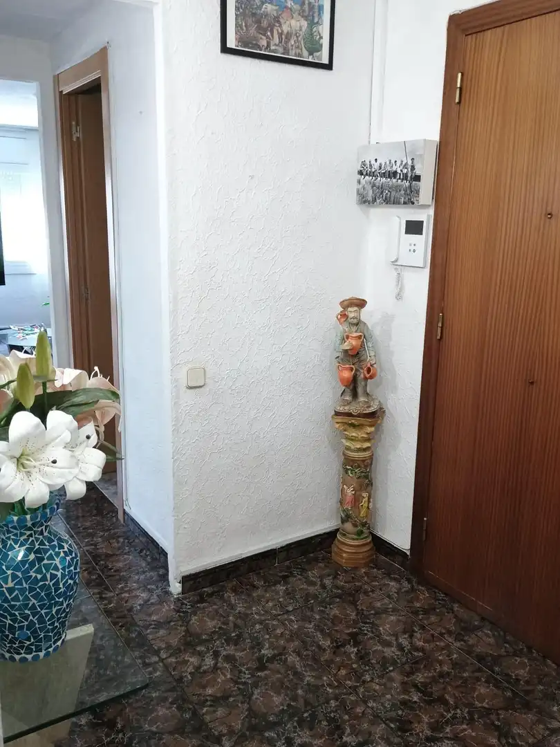 Wohnung zum Verkauf in Vilanova i la Geltrú mit Klimaanlage, Terrasse und Möbliert
