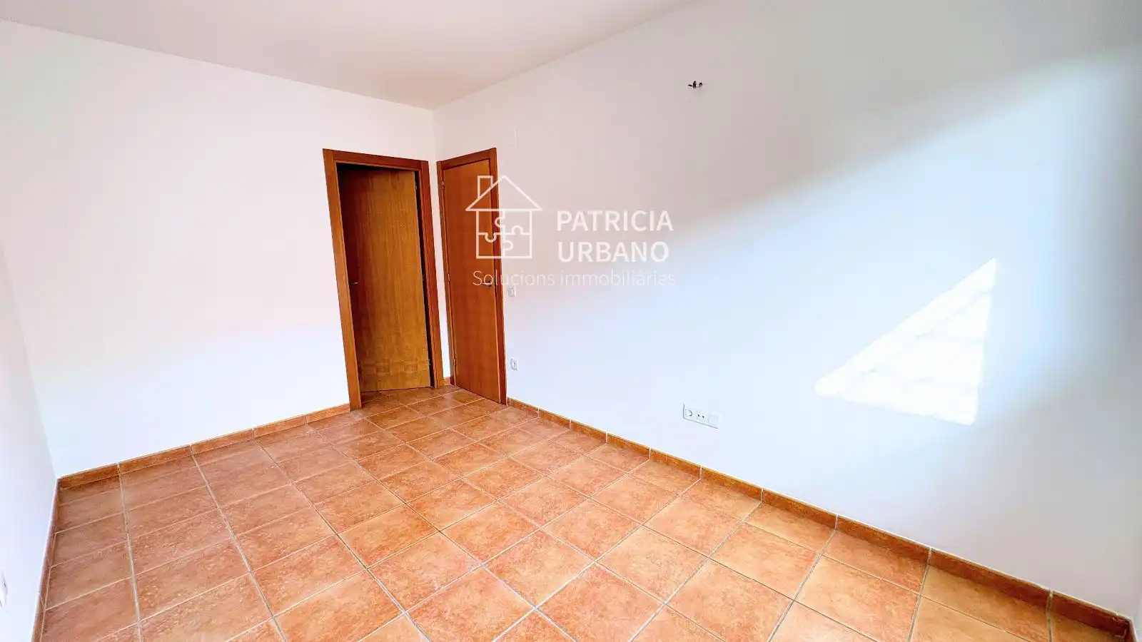 Parking de Piso en venta en Cambrils con Calefacción, Terraza y Piscina
