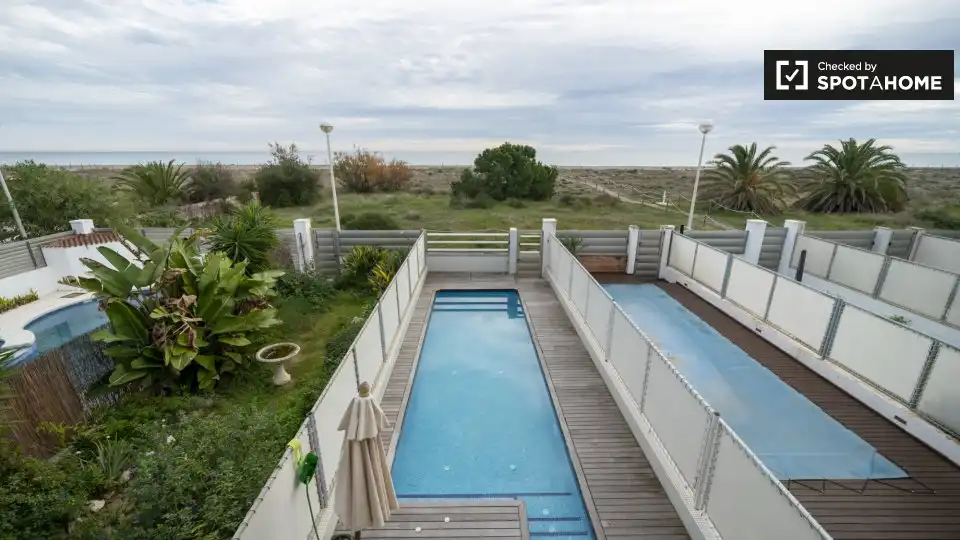 Schwimmbecken von Wohnung zur Miete in Sagunto / Sagunt mit Klimaanlage, Heizung und Möbliert
