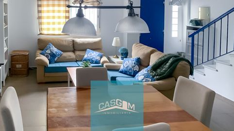 Foto 3 de Casa adosada en venta en Almonte ciudad, Almonte