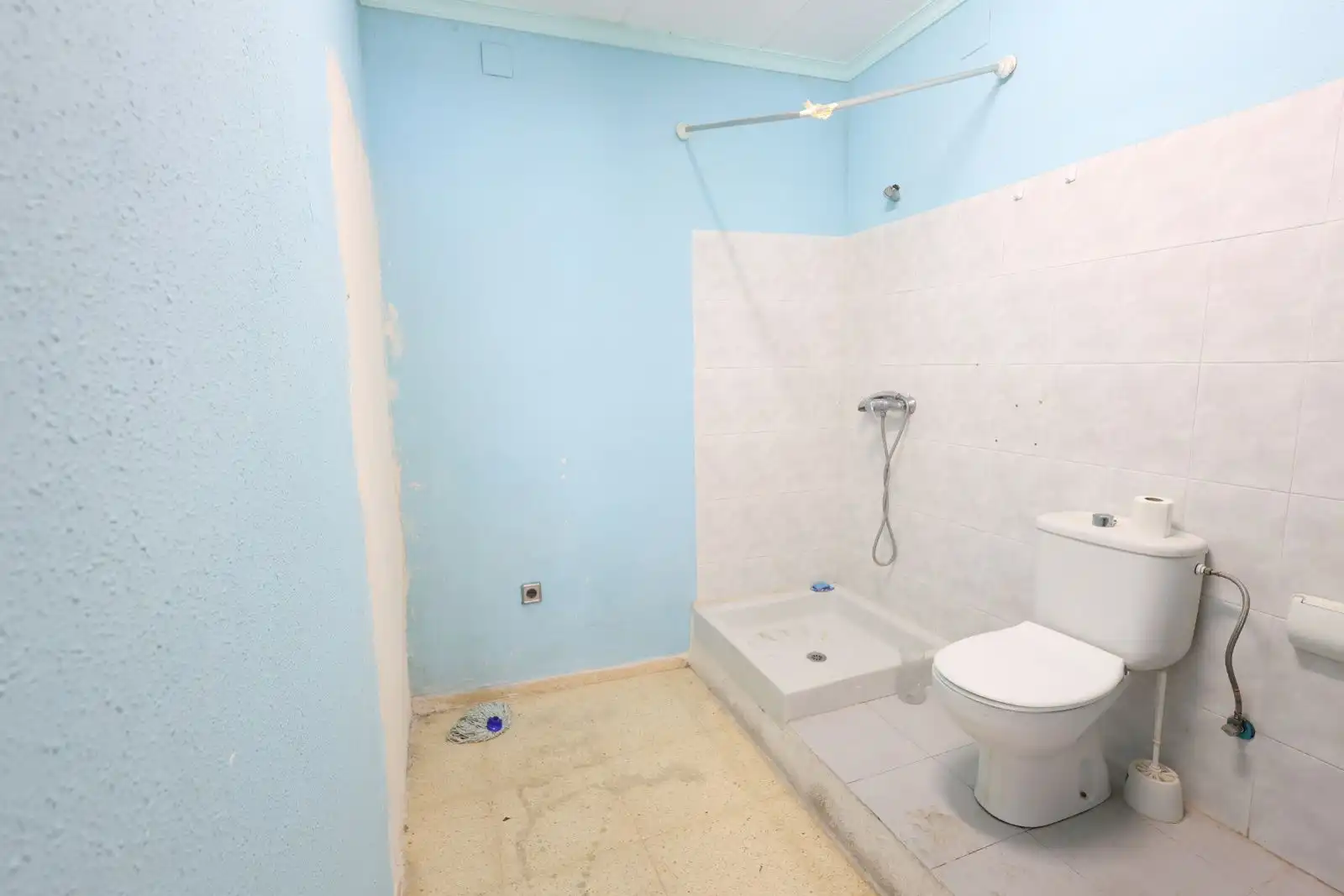 Baño de Local de alquiler en El Vendrell