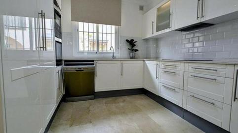 Foto 3 de Casa adosada de lloguer a Puerto Banús, Marbella