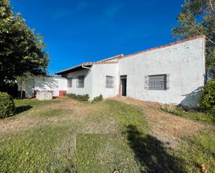 Exterior view of House or chalet for sale in Santovenia de la Valdoncina