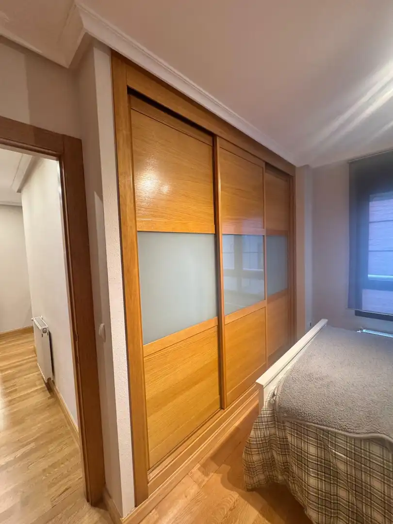 Piso en venta en Oviedo  con Calefacción