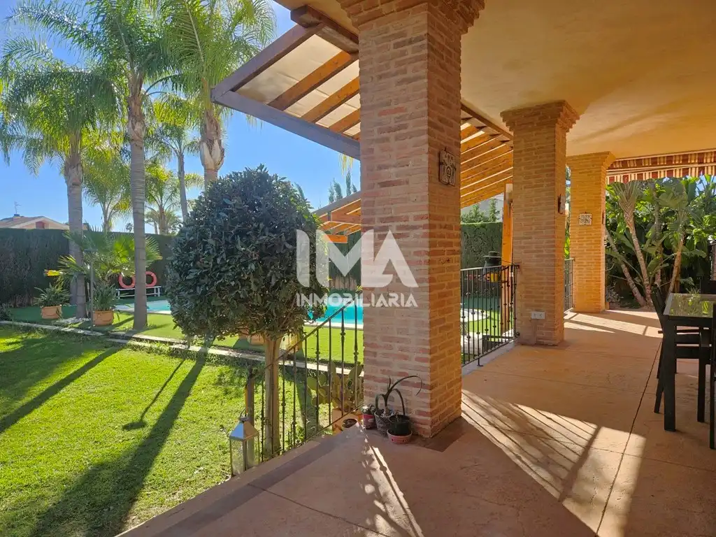 Jardí de Casa o xalet en venda en L'Eliana amb Aire condicionat, Calefacció i Jardí privat