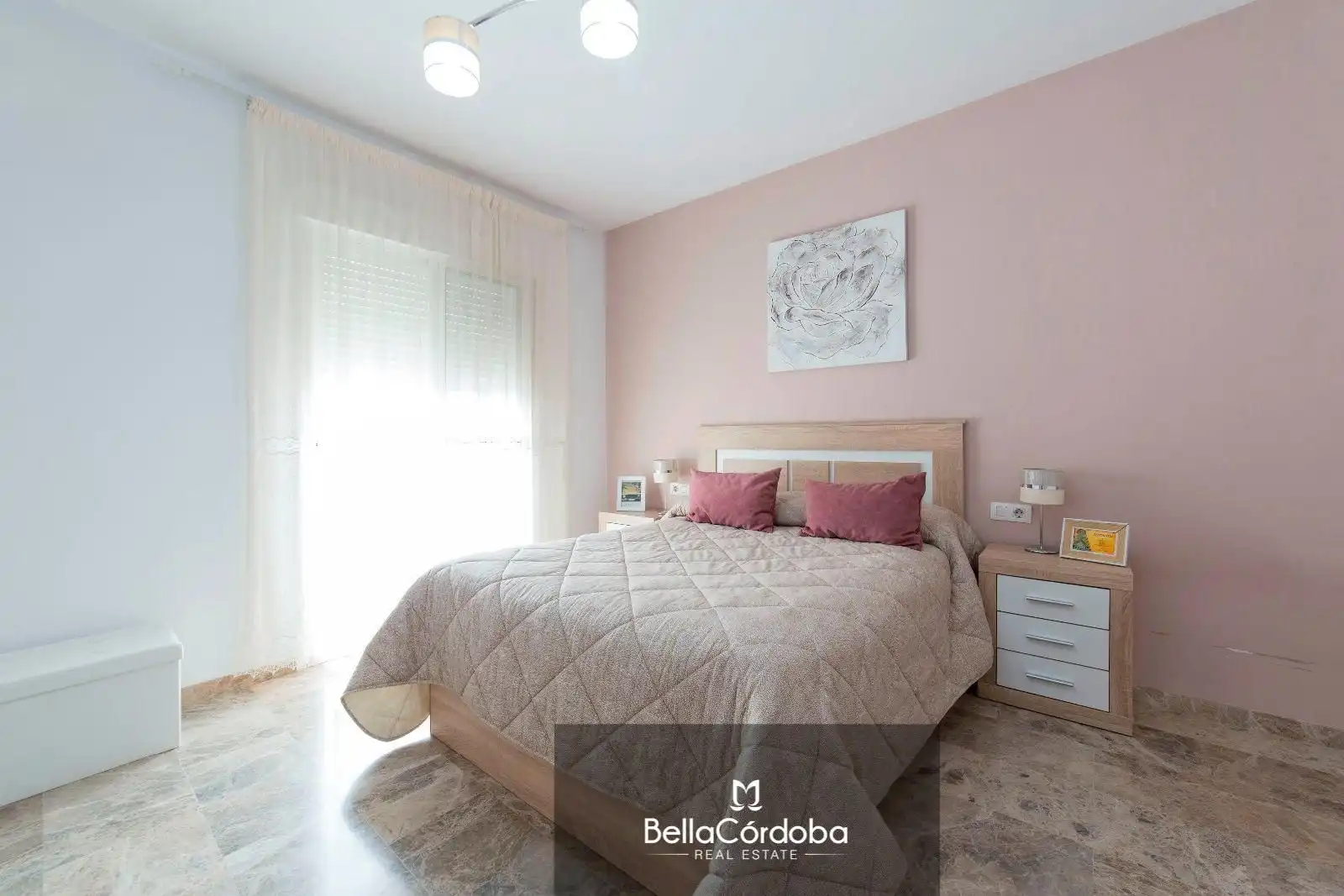 Dormitori de Casa o xalet en venda en Córdoba amb Aire condicionat, Calefacció i Terrassa