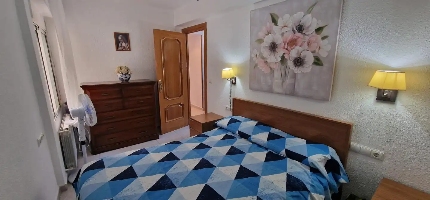 Bedroom of Flat for sale in Zaragoza  with Air Conditioner, Heating and Furnished